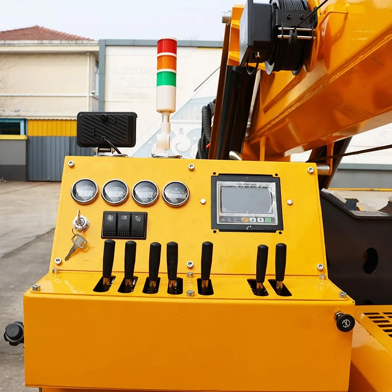 รถเครนแมงมุมขนาดเล็ก 5 ตัน 8 ต - Heavy Equipment Crane บทวิจารณ์และราคา